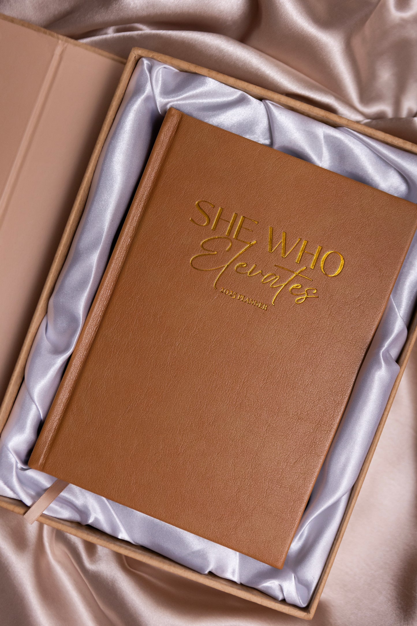 USA/Canada She Who Elevates Planner 2025 Gift Wrapped & Personalised Note